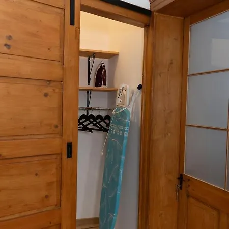 Przy Czarnej Bramie *