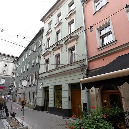 Przy Czarnej Bramie *