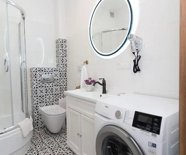 Przy Czarnej Bramie Apartment Kłodzko