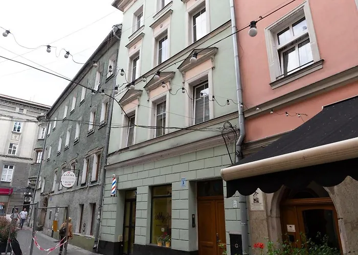 Przy Czarnej Bramie *